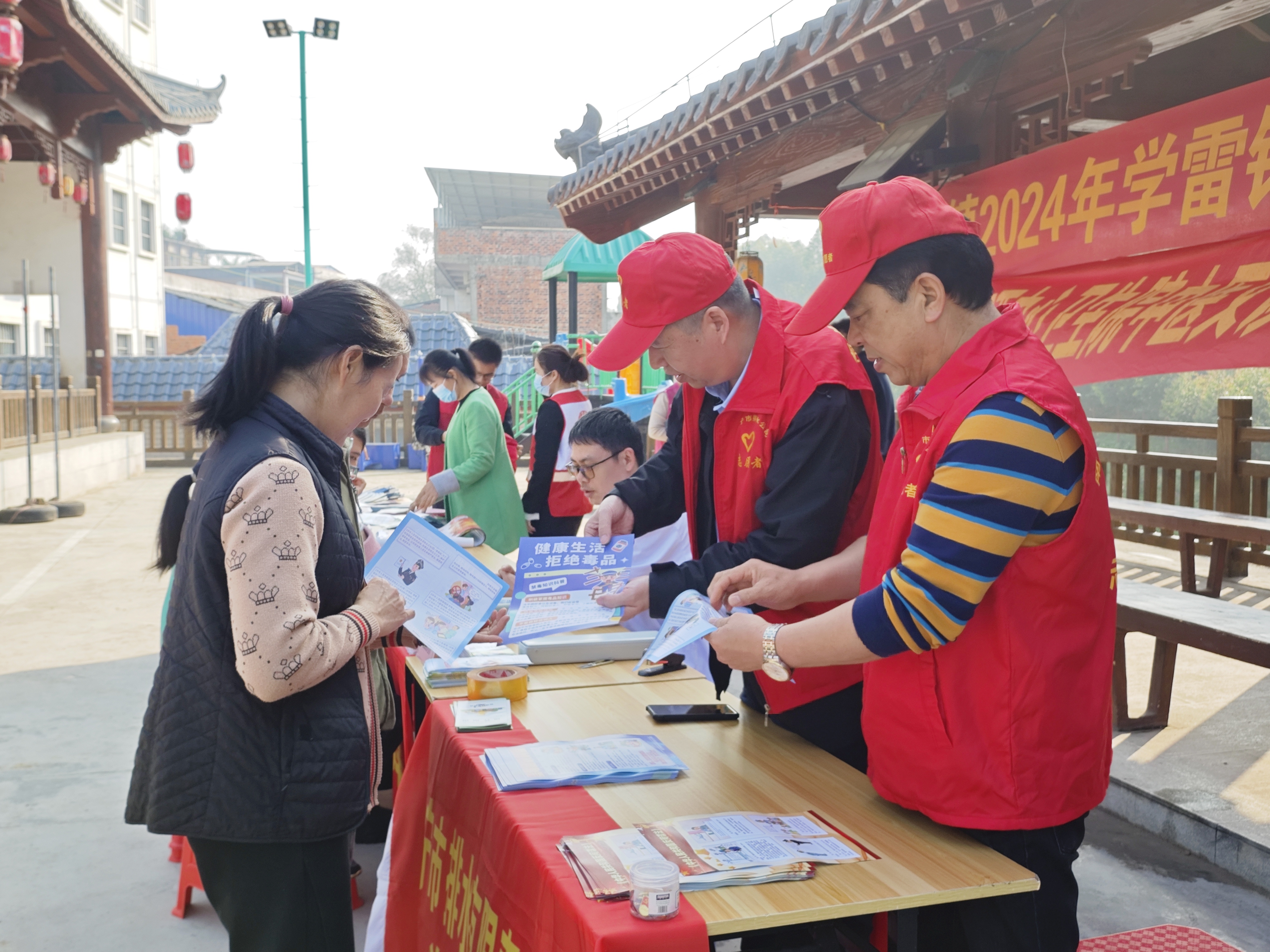 弘揚雷鋒精神，踐行為民初心 ——市排水公司開展學雷鋒暨 “文明實踐我是行動者 ”志愿服務活動