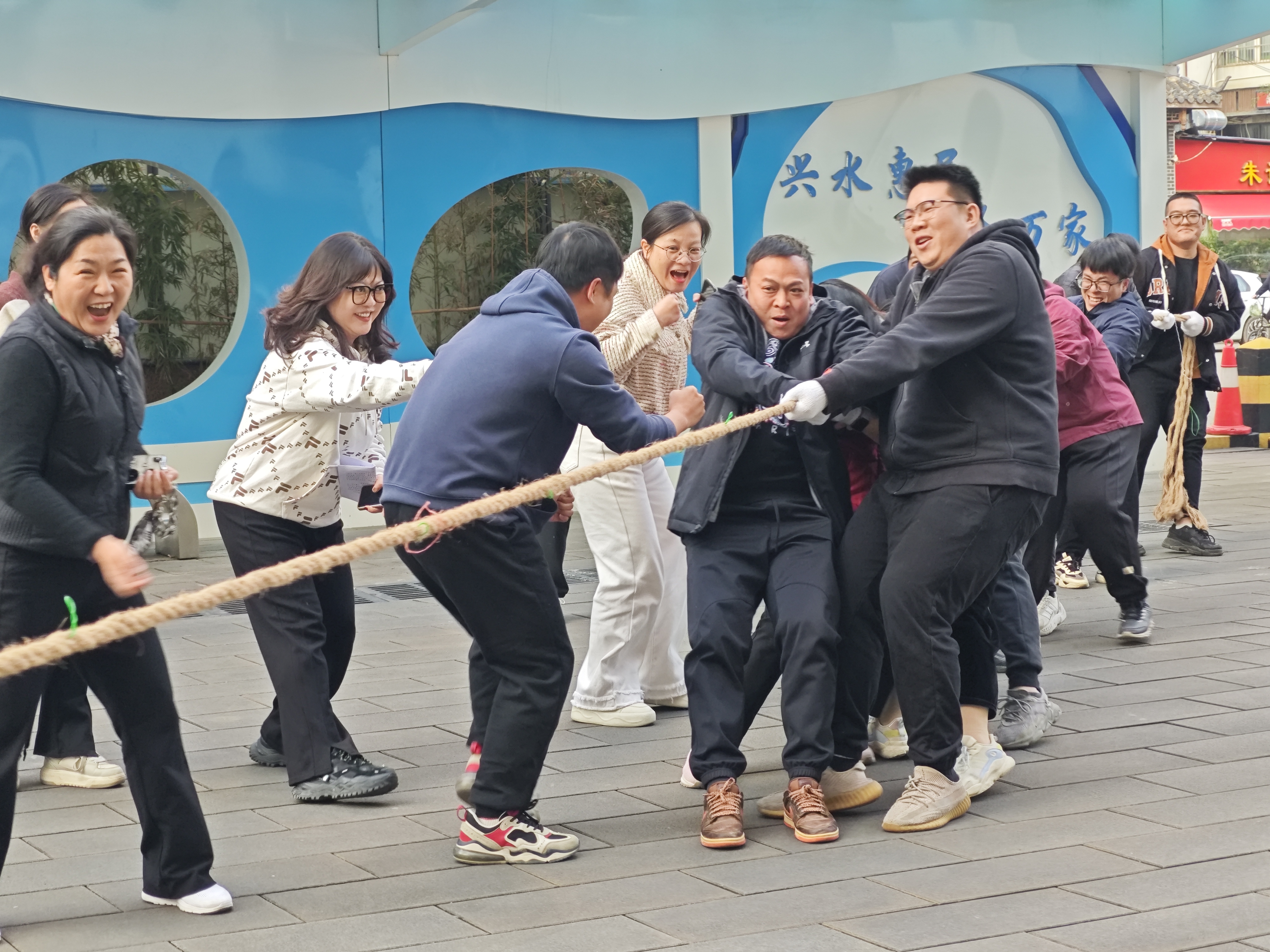 當民族團結遇上趣味運動，看“石榴花”綻放